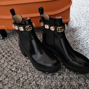 GUCCI Womens Size 7.5 Mid Heel Boots 2020 SS
